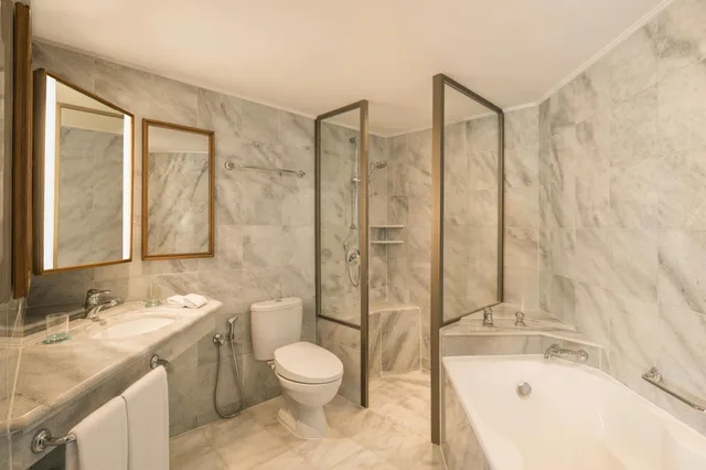 غرفة ديلوكس بسرير كينج، LE MERIDIEN JAKARTA 8/10