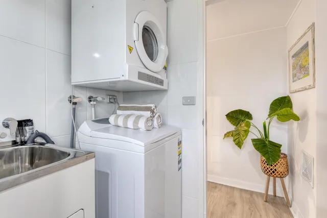 2 Bedroom Apartment Pool View, Tropical Reef Apartments Port Douglas 8/8