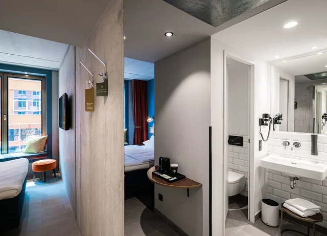 غرفة كلاسيكية بسرير كوين، Gambino Hotel Werksviertel 4/5