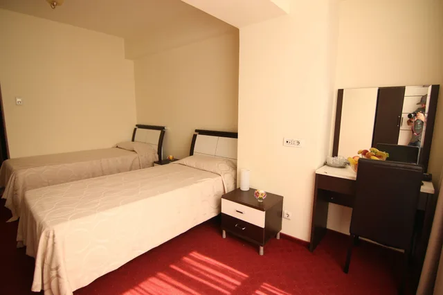 غرفة كومفورت بسريرين منفصلين، LINA HOTEL 1/10