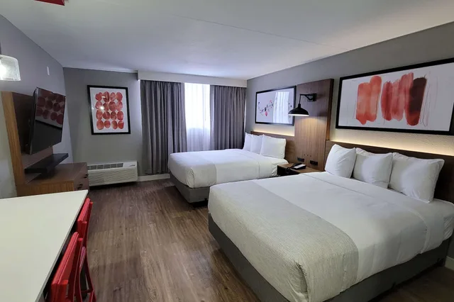 جناح عائلي بسرير كينج وسريرين كوين، Hawthorn Suites by Wyndham Wichita Airport 2/5