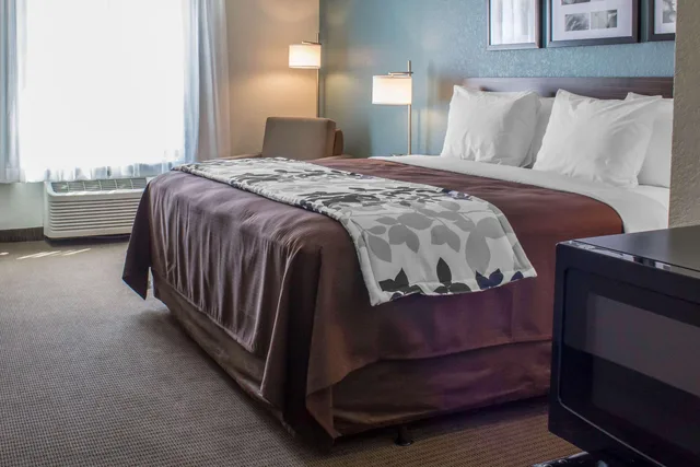 Room, Double Bed, Sleep Inn & Suites Fort Dodge 2/2