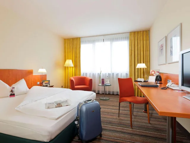 Superior, Double Bed, Courtyard View, Mercure Hotel Offenburg Am Messeplatz 2/8