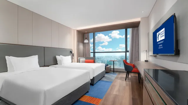 Standard, Twin Beds, Holiday Inn Express Chengdu Pidu, an IHG Hotel 1/2