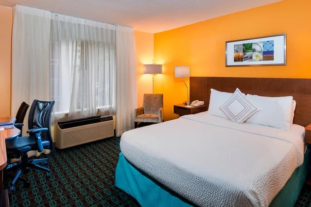 غرفة بسرير كينج لذوي الإعاقة، Fairfield Inn Suites By Marriott Atlanta Buckhead 1/6