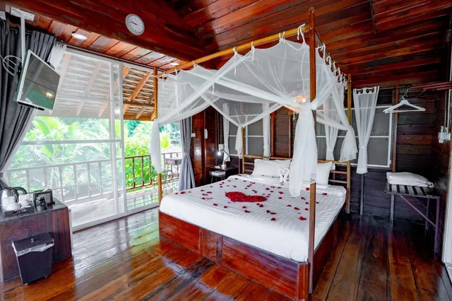 Super, Deluxe, Suite, Hot Tub، The White House Boutique Chiangrai 1/1