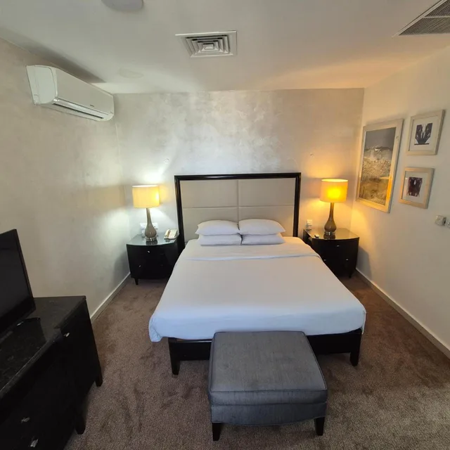 Junior Suite, Deluxe, LE VENDOME HOTEL 6/9