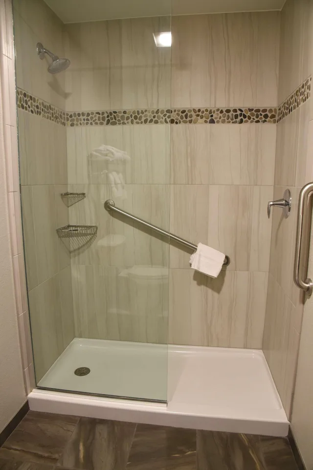 غرفة، Best Western Of Harbor Springs 6/6