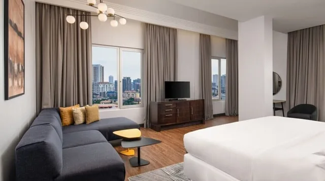 جناح جونيور تنفيذي بسرير كينج مع دخول الصالة، Four Points by Sheraton Lagos 6/10