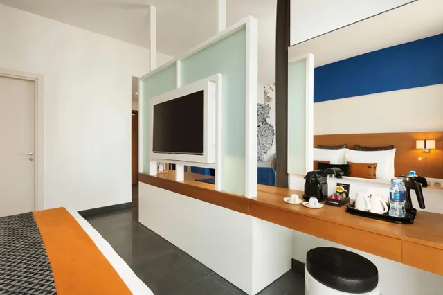 Vyp, Premium, Suite, Tryp By Wyndham Dubai 3/4