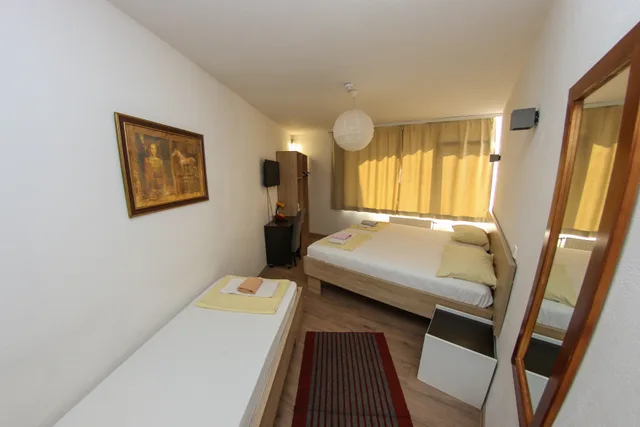 غرفة ثلاثية قياسية، Hayat Hotel 7/10