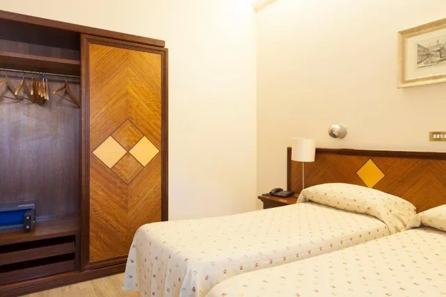 غرفة كلاسيكية بسرير مزدوج أو سريرين منفصلين، Cacciani Hotel 4/8