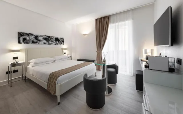 غرفة سوبيريور مفردة بسرير مزدوج، LHP Napoli Palace and Spa 1/2
