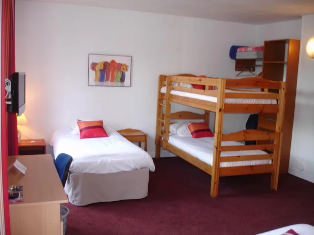 غرفة عائلية، Agape Hotel Niort- Bessines 5/10