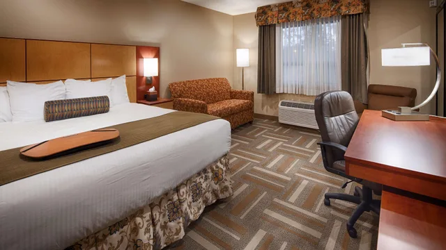 Room, Best Western Plus Clocktower Inn 5/10