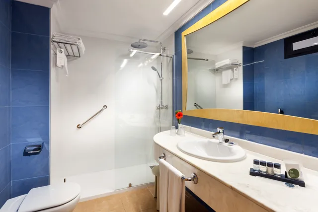 غرفة سوبيريور بسرير مزدوج بإطلالة على البحر، Mur Hotel Faro Jandia 2/2