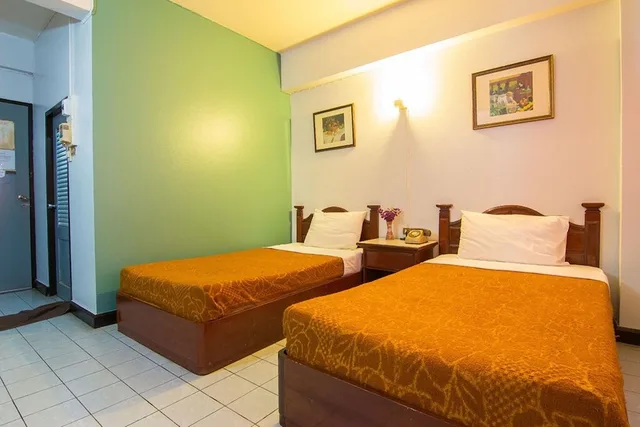غرفة قياسية بسريرين منفصلين، Khelangnakorn Lampang Hotel 1/3