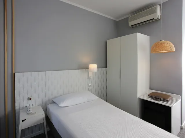 غرفة قياسية مفردة، Hotel Abc 4/4