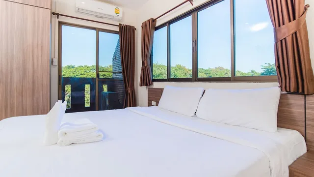 Superior, Double Bed, 4 People, Premier Wing، B2 Airport Boutique & Budget Hotel 1/4