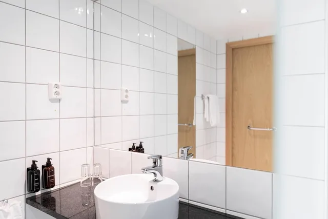 غرفة بسرير كوين، Home Hotel Grimstad 3/3
