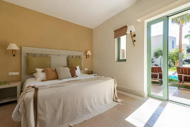 غرفة سوبيريور بسرير مزدوج بإطلالة على الحديقة، GRAND BAY BEACH RESORT KOLYMBARI 1/1