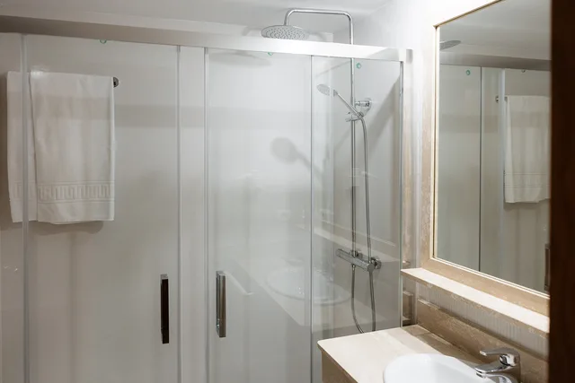Standard, Double Bed, with Child Extra Bed, Hotel Villa Covelo 4/4