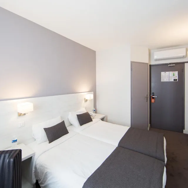 غرفة كومفورت بسريرين منفصلين، Hotel Cannes Croisette 1/7