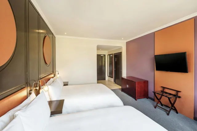 غرفة بسريرين كوين بإطلالة على الحديقة، PROTEA HOTEL NDOLA 11/14