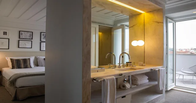 غرفة بسرير مزدوج بشرفة بإطلالة، Lisboa Pessoa Hotel 3/3