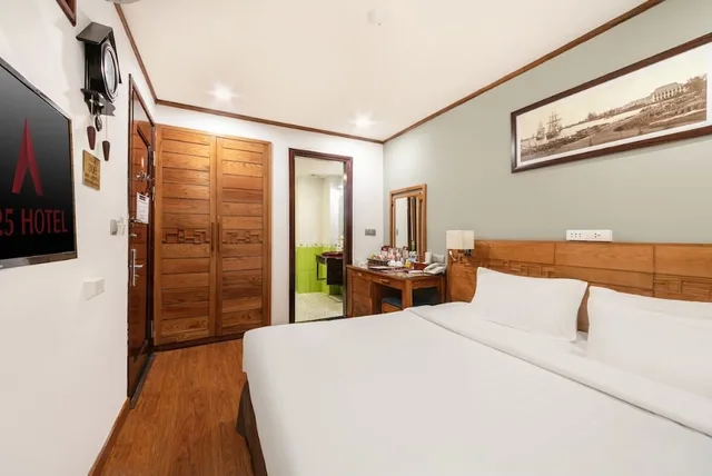 Standard, Queen Bed, A25 Hotel Phan Chu Trinh 2/7