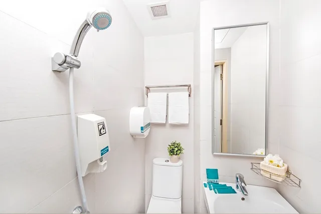 غرفة سوبيريور بسرير مزدوج بشرفة، Hotel 81 Elegance 2/2