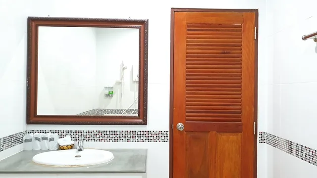 غرفة عائلية بسرير كينج وسريرين منفصلين، DOUNGTA ANDA HOTEL 8/10