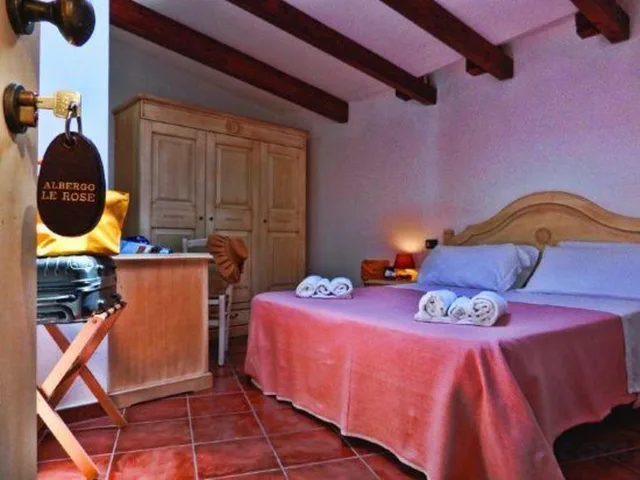 غرفة قياسية بسرير مزدوج، Zeta Club San Teodoro Le Rose 1/3
