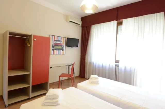 غرفة قياسية، Hotel Tourist Torino 3/5