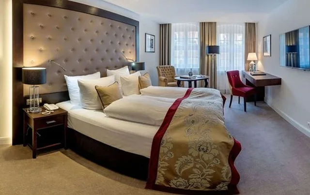 غرفة كومفورت بسرير كينج، Romantik Hotel Burgkeller & Residenz Kerstinghaus 1/6