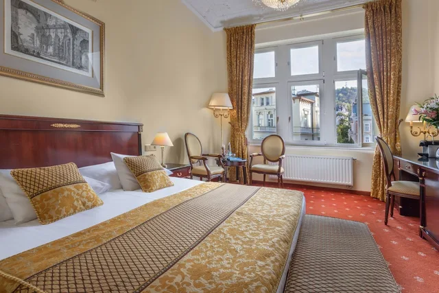 غرفة ديلوكس بسرير كينج، Savoy Westend Hotel 2/7
