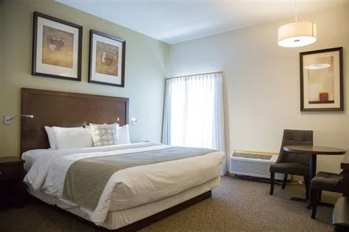 غرفة عائلية بسرير مزدوج، Banff Inn 1/1
