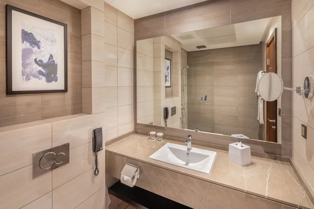غرفة قياسية بسريرين منفصلين، فور بوينتس شيراتون كورنيش جدة(Four Points by Sheraton Jeddah Corniche) 7/7