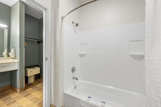 غرفة ديلوكس بسريرين كوين، Americas Best Value Inn Somerville, TX 8/10