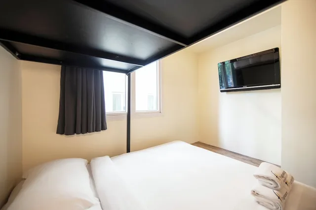غرفة سوبيريور ثلاثية بسرير كوين وسرير فردي، Fragrance Hotel - Balestier 7/10