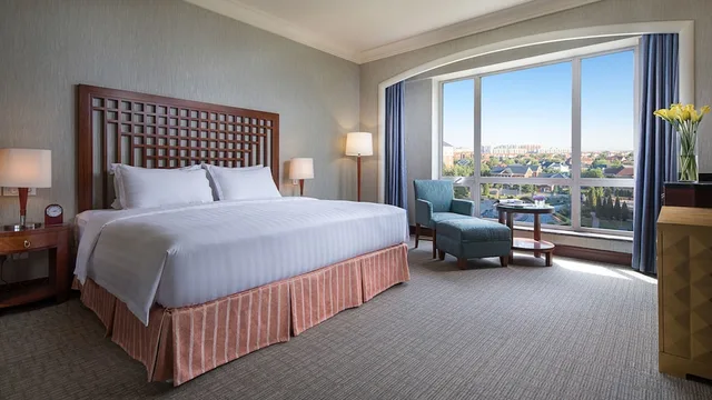 غرفة بزنس سوبيريور بسرير كينج، Wyndham Beijing North 2/7