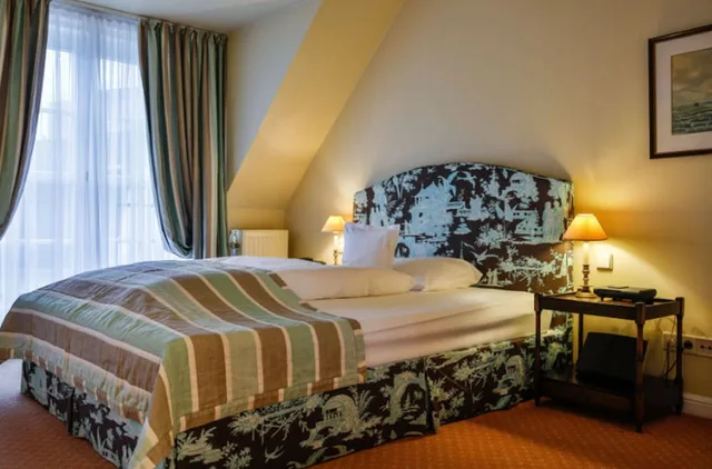 غرفة قياسية كبيرة مفردة بسرير فردي، Hotel Stadt Hamburg 1/2