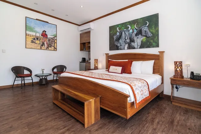 جناح شهر العسل بسرير كينج، Hacienda Guachipelin Hotel 3/10