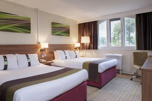 Standard, 2 Double Beds, Wharf View، Holiday Inn Lincoln 2/9