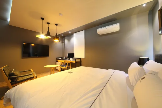جناح بسرير مزدوج، Avenue Hotel 3/4