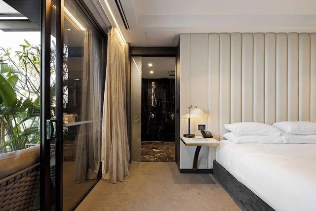 Cabana, Suite, King Bed, Pool Side، Emporium Hotel South Bank 1/10