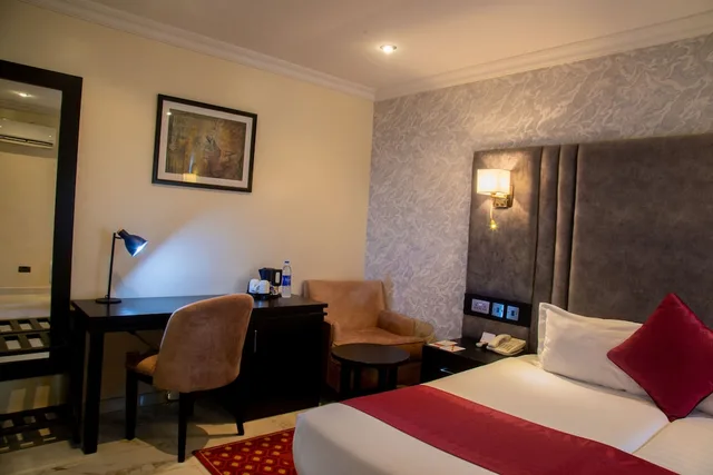 غرفة قياسية بسرير مزدوج، Amber Residence 2/3