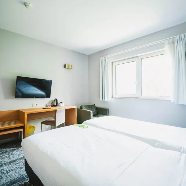 غرفة سوبيريور بسريرين منفصلين، Utopia Hotel 2/10