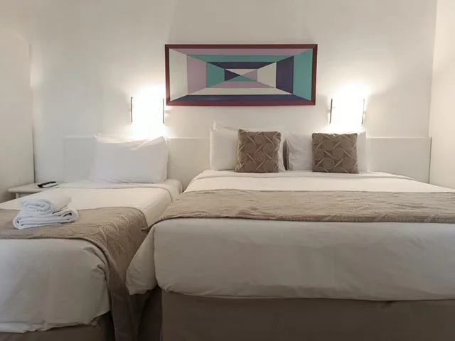 غرفة سوبيريور رباعية، Boulevard Plaza Hotel 7/10
