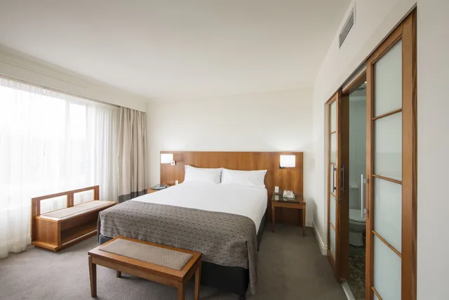 West, Superior, Twin Beds، Majestic Roof Garden 3/5